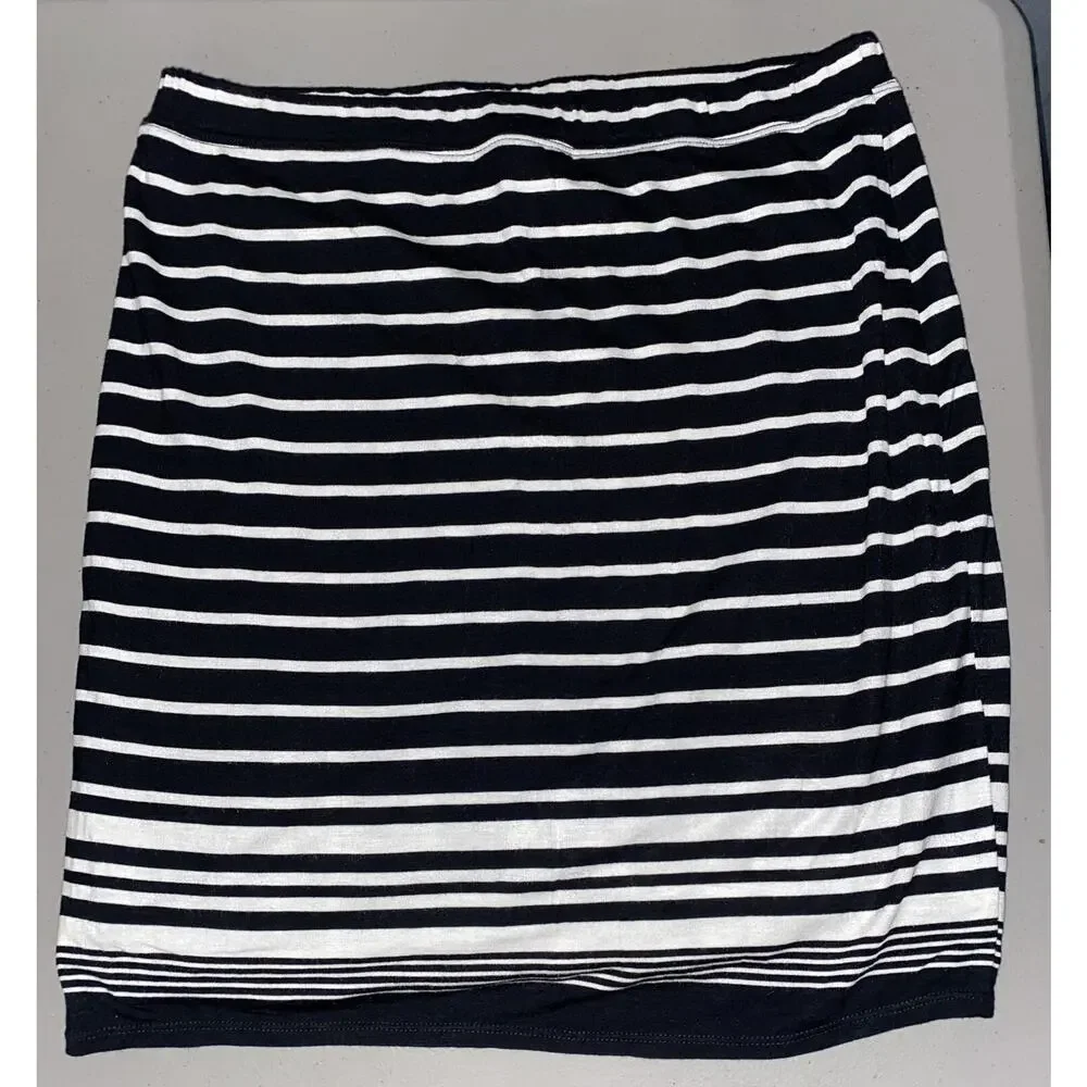 Women's Skirt Black White Stripe Max Edition Size Large 31x20 Lined NEW NWT $68‎